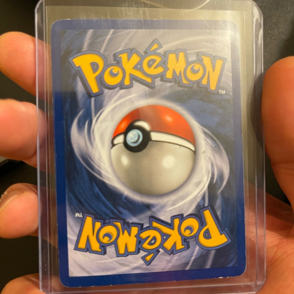 Good condition Charizard Base Set 2 - Picture 3 of 5